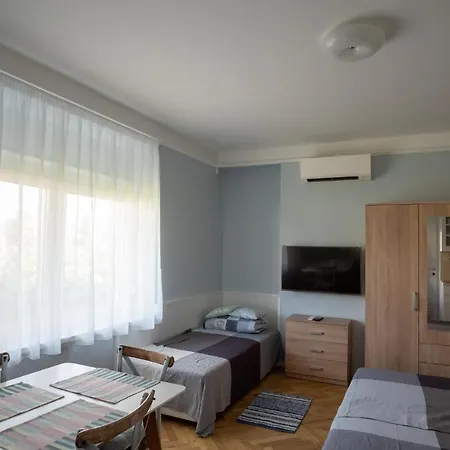 Zefir Apartment